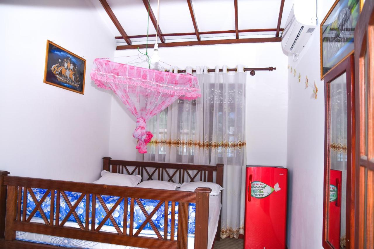 Rashmi Homestay Balapitiya Extérieur photo